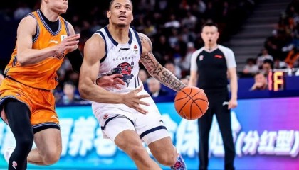 Leyu Sports-山东男篮身陷困境，季后赛前路挑战重重，外援配置成为最薄弱环节